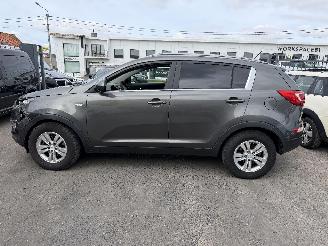 Kia Sportage 1.6I LOUNGE picture 4