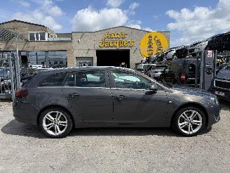 skadebil auto Opel Insignia 2.0 SPORTS TOURER 2014/12