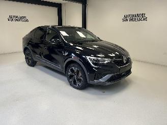 skadebil auto Renault Arkana R.S. LINE 2021/10