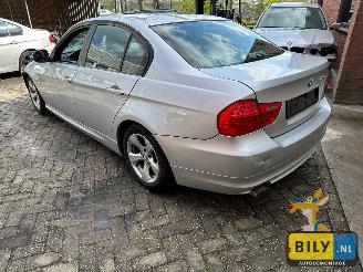 BMW 3-serie E90 320D N47N titan-silber (354) picture 4