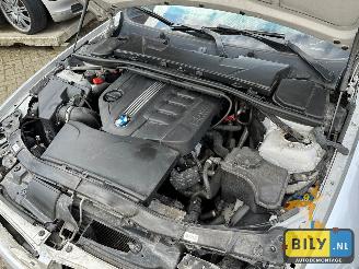 BMW 3-serie E90 320D N47N titan-silber (354) picture 12