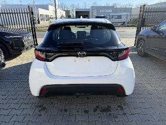 Toyota Yaris 1.5 Hybrid picture 5