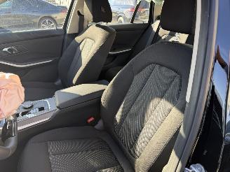 BMW 3-serie 318 d Touring picture 8