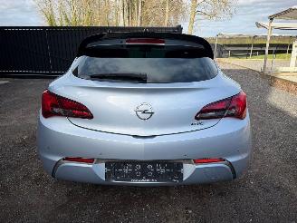 Opel Astra GTC OPC picture 14