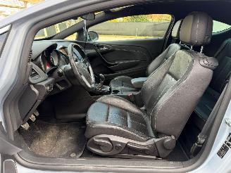 Opel Astra GTC OPC picture 19