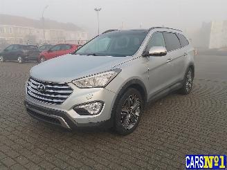 damaged passenger cars Hyundai Grand Santa Fe SANTA FE 2014/6