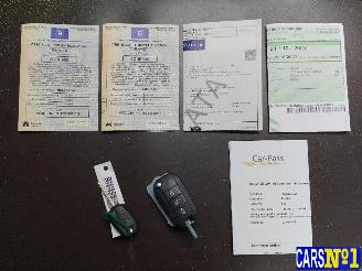 Peugeot 208  picture 23