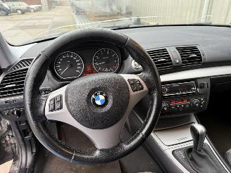 BMW 1-serie 120i Executive Automaat picture 19