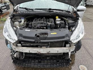 Peugeot 208 1.2 PureTech Automaat picture 12