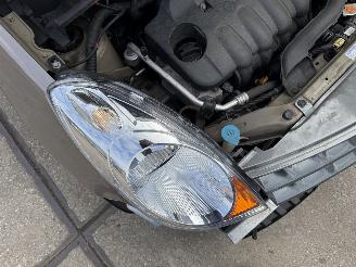 Nissan Note 1.6 Automaat picture 17