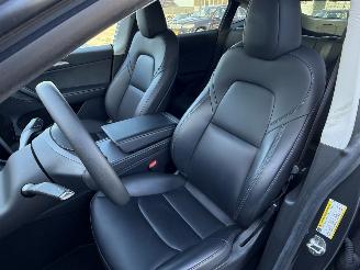 Tesla Model Y Long Range AWD 75kWh picture 21