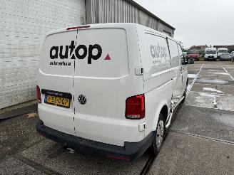 Volkswagen Transporter 2.0 TDI L2H1 28 110PK Navigatie Trekhaak picture 8