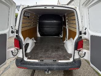 Volkswagen Transporter 2.0 TDI L2H1 28 110PK Navigatie Trekhaak picture 5