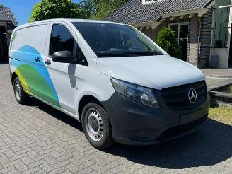 skadebil bedrijf Mercedes Vito 110 CDI EURO 6 AIRCO NAVI PDC 2021/11