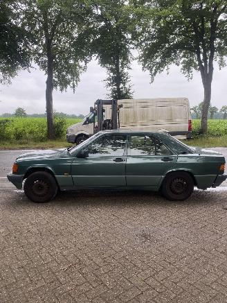 Vrakbiler auto Mercedes 190-serie 190 E 1.8 1992/1