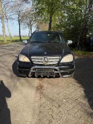 Salvage car Mercedes ML ML 270 CDI 2000/11