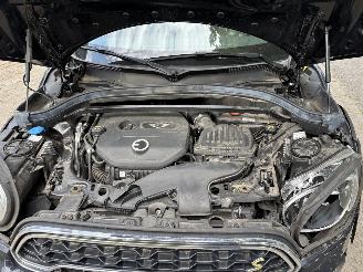 Mini Countryman COOPER HYBRIDE PLUG IN SE 4AWD AUTOMAAT NAVI CLIMA LEER LED PDC B.J 201 picture 16