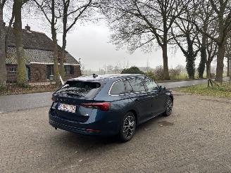 Skoda Octavia TSI AUTOMAAT HYBRIDE NAVI CLIMA VIRT DASH CAMERA TREKHAAK LED B.J 12-2024 picture 2