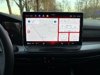 Volkswagen Golf 8.5 ETSI 1.5 HYBRIDE AUTOMAAT NAVI CLIMA CAMERA LED VIRT DASH TREKHAAK B.J 12-2024 picture 11