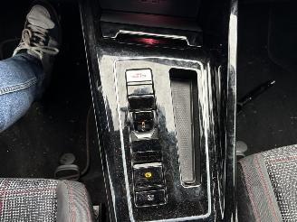 Volkswagen Golf GTI 245 PK AUTOMAAT NAVI CLIMA CAMERA LED B.J 2023 picture 16