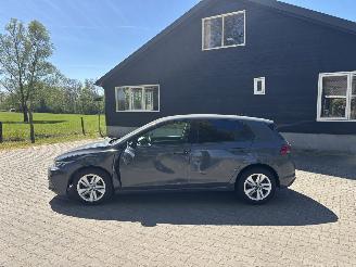 Volkswagen Golf 8 TSI NAVI CLIMA CAMERA VIRT DASH PDC PRIVACY GLASS B.J 2023 picture 6