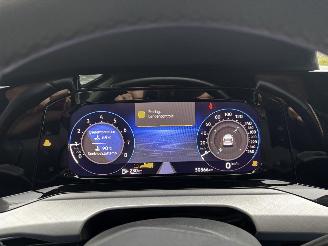 Volkswagen Golf 8 TSI 110 PK NAVI CLIMA CAMERA LED PDC PRIVACY GLASS B.J 04-2023 picture 17