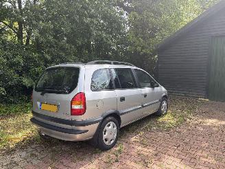 Unfallwagen Opel Zafira A DIESEL 2.0 DLT COMFORT 7 PERSONEN B.J 2000 Sloop 2000/2
