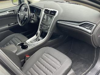 Ford Mondeo AUTOMAAT NAVI CLIMA LED TREKHAAK B.J 2018 MOTORSCHADE MOTOR LOOPT picture 9
