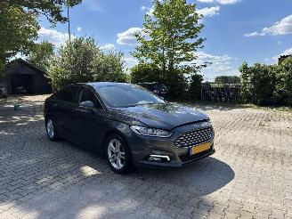 Ford Mondeo AUTOMAAT NAVI CLIMA LED TREKHAAK B.J 2018 MOTORSCHADE MOTOR LOOPT picture 3