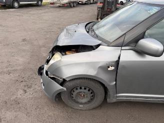 Suzuki Swift  picture 9