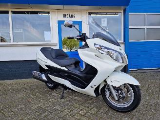 damaged motor cycles Suzuki  AN 400 BURGMAN 2012/4