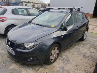 Coche siniestrado Seat Ibiza Ibiza IV (6J5), Hatchback 5-drs, 2008 / 2017 1.2 TDI Ecomotive 2011