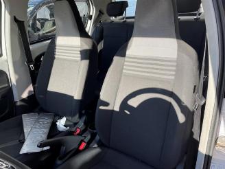 Volkswagen Up! Up! (121), Hatchback, 2011 1.0 12V 60 picture 11