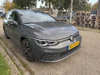 Volkswagen Golf 1.0 eTSI Life Business AUTOMAAT picture 24