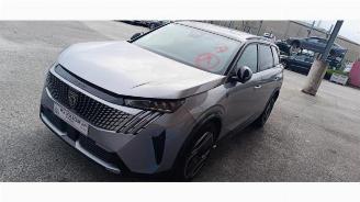  Peugeot 5008  2025