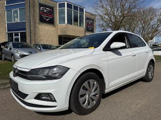 Salvage car Volkswagen Polo Polo VI (AW1), Hatchback 5-drs, 2017 1.6 TDI 16V 95 2018/4