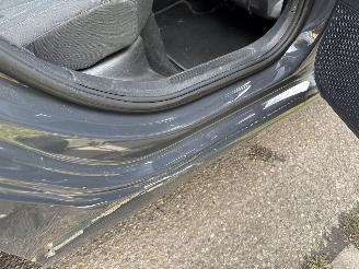 Volkswagen Golf 1.5 eTSI R-Line Business picture 24