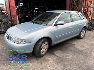 Vrakbiler auto Audi A3 A3 (8L1), Hatchback, 1996 / 2003 1.6 2001/2
