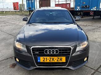 Audi A4 3.2 FSI V6 24V Quattro Sedan 4Dr Benzine 3,197cc 195kW (265pk) 4x4 2007-11/2012-03 (8K2) CALA picture 2