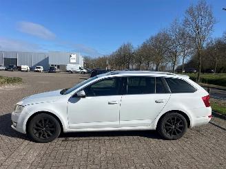 Skoda Octavia 1.6 TDI Greenline 16V Combi/o 4Dr Diesel 1.598cc 81kW (110pk) FWD 2015-06/2020-07  CXXB picture 9