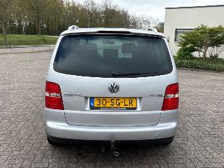 Volkswagen Touran 2.0 FSI 16V MPV  Benzine 1.984cc 110kW (150pk) FWD 2004-05/2005-11 (1T1) BLX picture 6