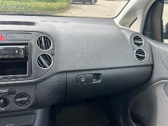 Volkswagen Golf plus 1.9 TDI 105 MPV  Diesel 1.896cc 77kW (105pk) FWD 2006-05/2009-01 (5M1) BXE picture 26