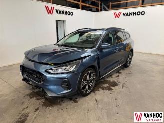 krockskadad bil auto Ford Focus  2022/2