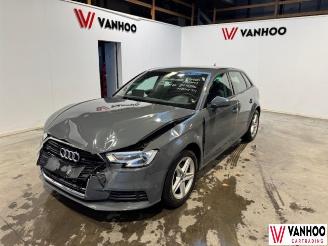 damaged passenger cars Audi A3  2019/5