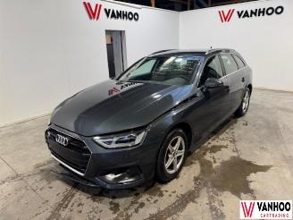 Schadeauto Audi A4  2021/3