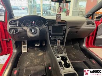 Volkswagen Golf  picture 16