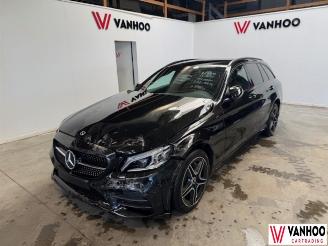 krockskadad bil auto Mercedes C-klasse  2021/12