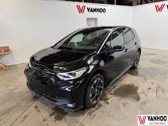 Voiture accidenté Volkswagen ID.3  2025/8