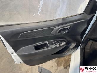 Hyundai I-10  picture 21