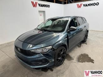 Vaurioauto  passenger cars Fiat Tipo  2021/3
